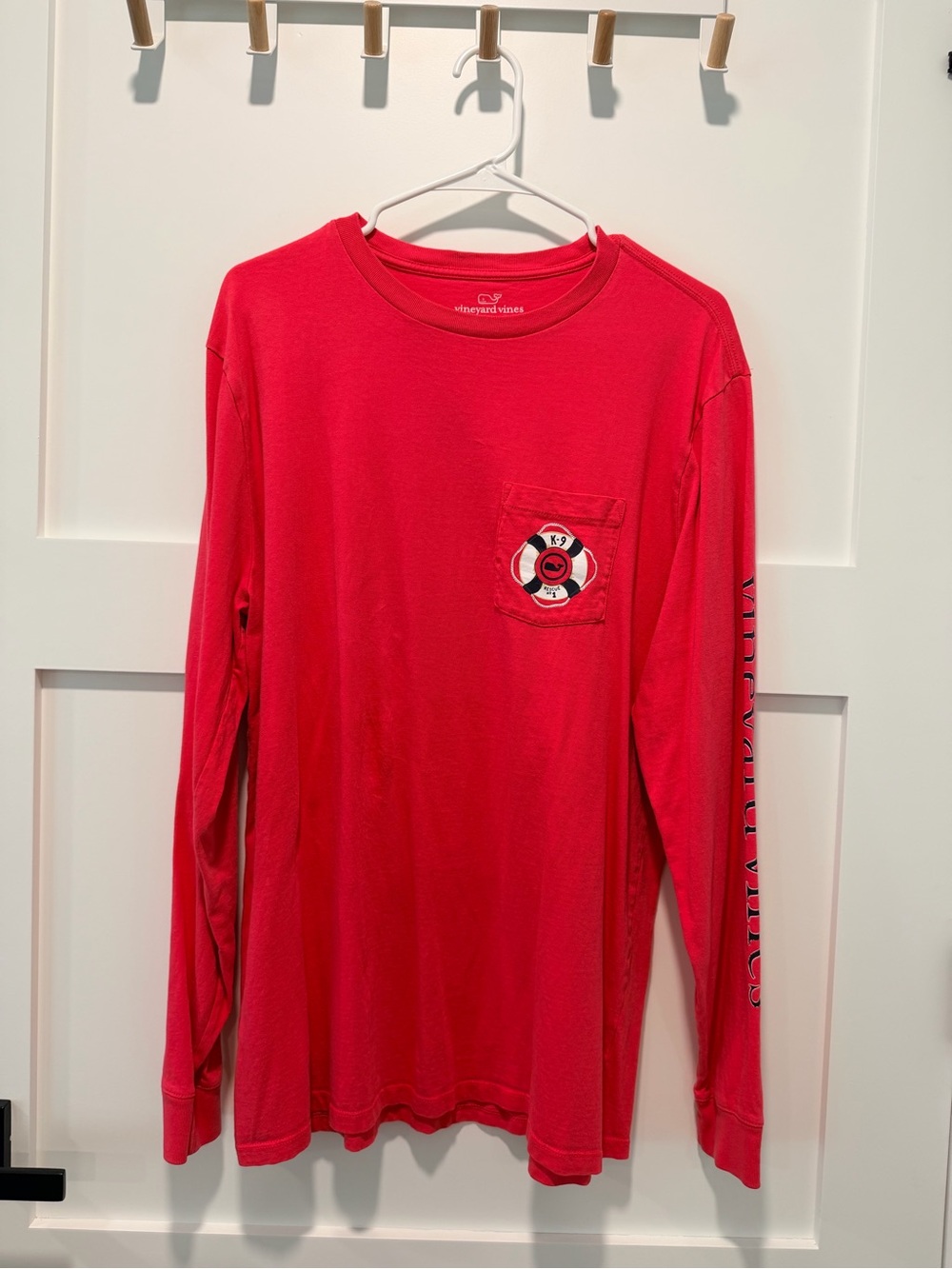 Vineyard Vines Coral-Red Crewneck Tee with golden retriever
